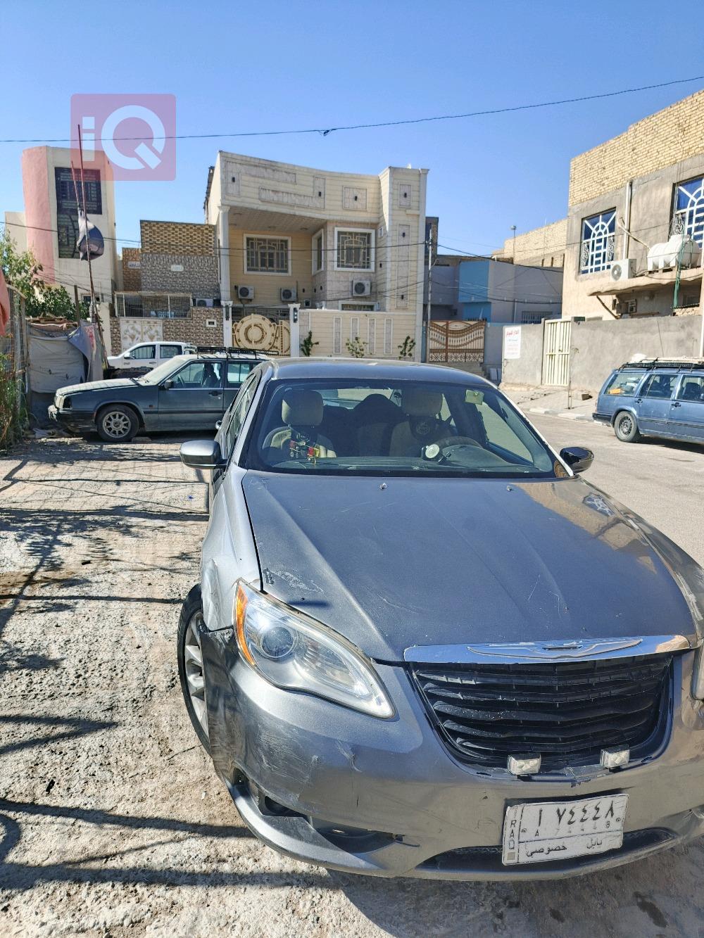 كرايسلر 200
